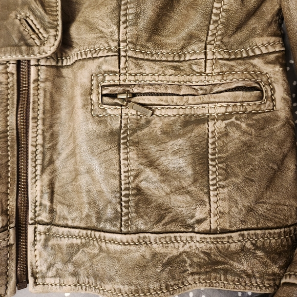 Danier authentic leather jacket - Picture 4 of 14